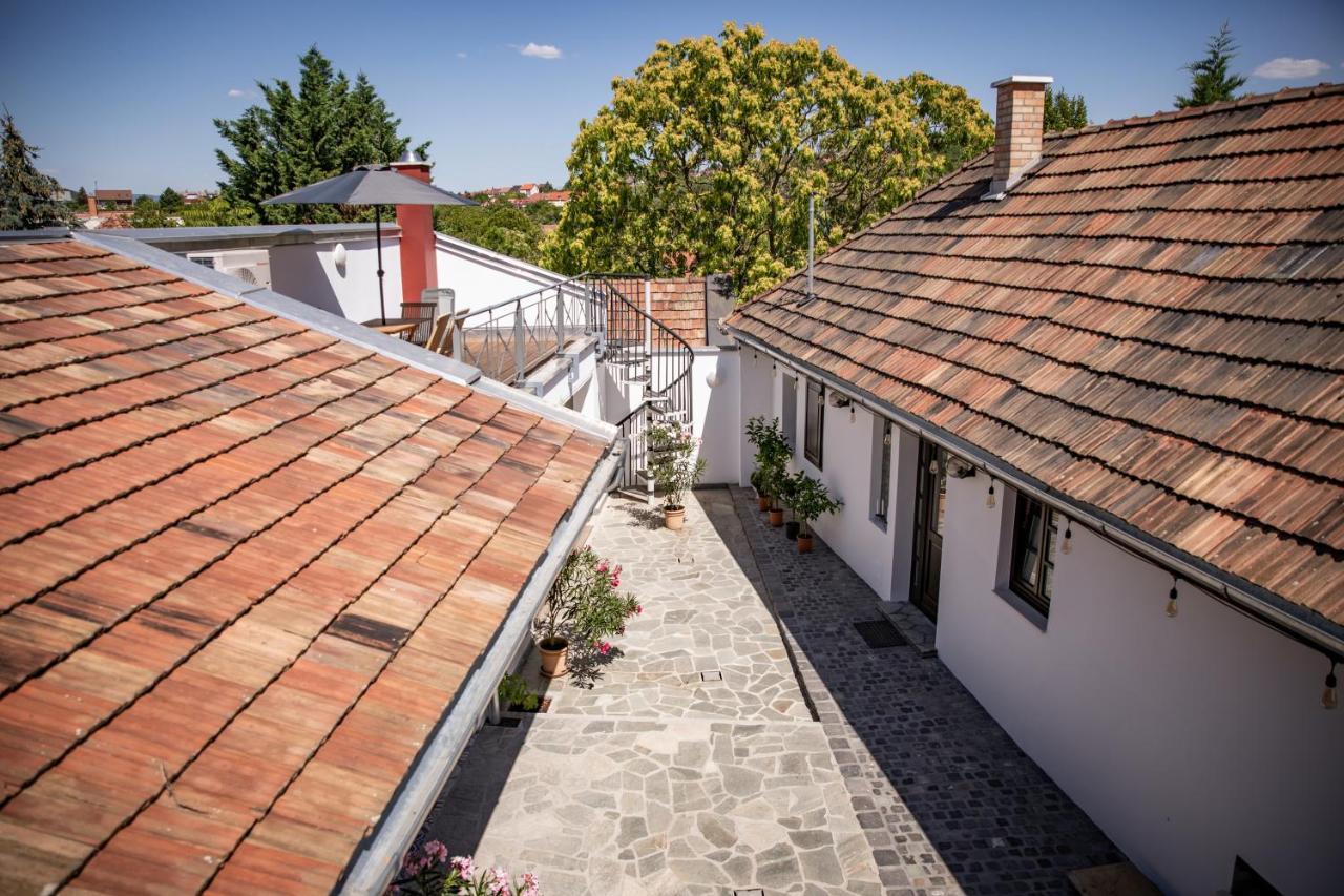 City-Top Vendeghaz Strigoniu Exterior foto